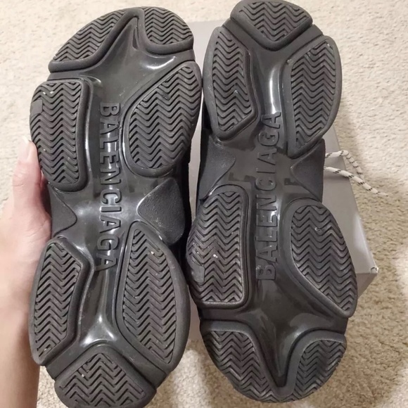 BALENCIAGA triple s - Picture 2 of 9